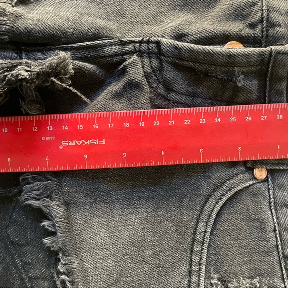 ONE X ONETEASPOON FADED BLACK DUKES LOW WAIST MINI DENIM SHORTS - Picture 11 of 11